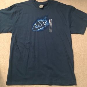 Men’s Nike Shirt